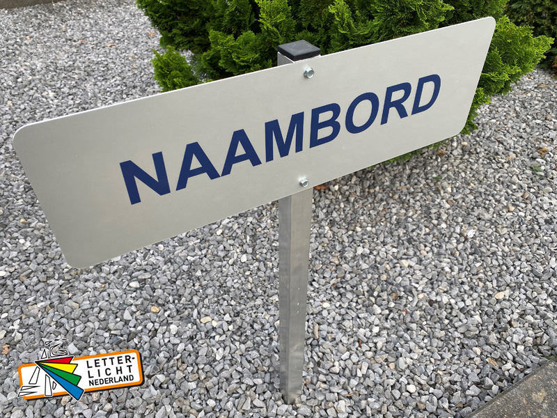 Bewegwijzering - Verkeersborden - Wegwijzers